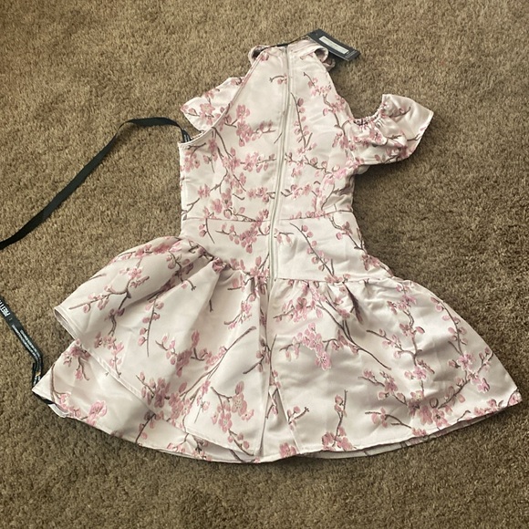 PretryLittleThing | NWT Asian Inspired Mock Neck Fun Dress - Picture 7 of 11